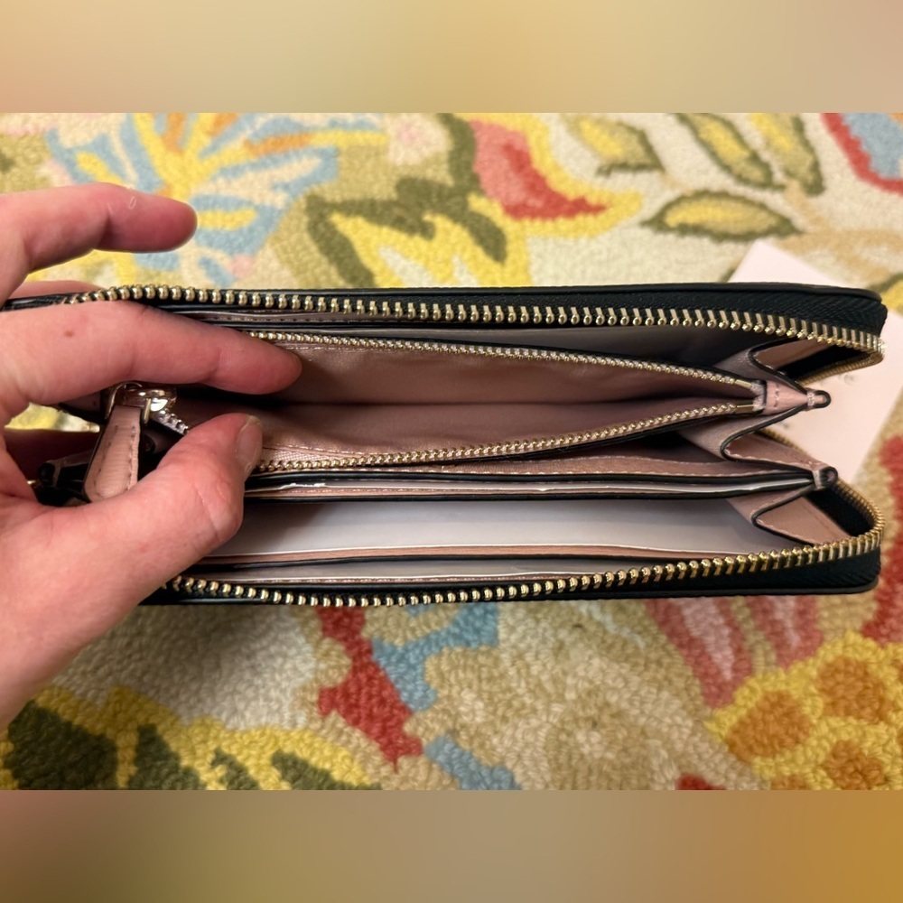 Kate Spade New York Large Black Leather Zip-Around Continental Clutch/Wallet - Picture 9 of 16